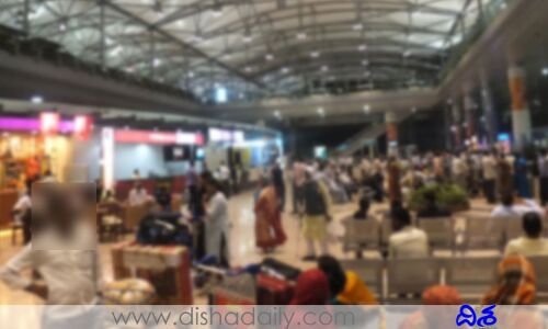 శంషాబాద్ విమానాశ్రయంలో సరికొత్త దోపిడీ.. జాగ్రత్త!