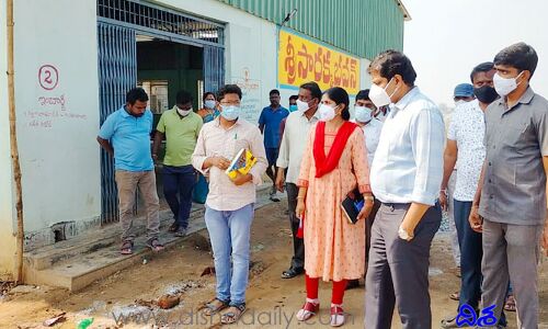 శరవేగంగా మేడారం ఏర్పాట్లు.. అధికారులకు కలెక్టర్ కీలక ఆదేశాలు
