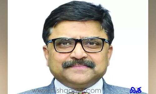 స్కిల్ స్కామ్ ఎఫెక్ట్?: కీలక పదవికి రిటైర్డ్ ఐఏఎస్ అధికారి పీవీ రమేశ్ రాజీనామా
