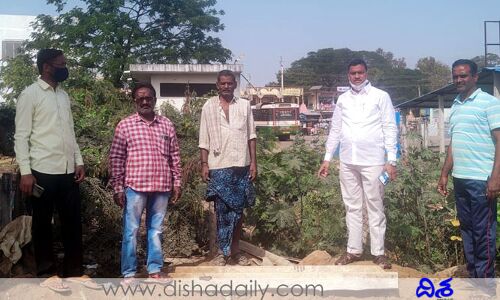 ఆర్టీసీ డీఎంకు ఏటూరునాగారం సర్పంచ్ హెచ్చరిక