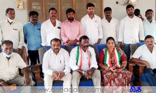 సోనియా గాంధీ కాళ్లమీద పడ్డ విషయం మర్చిపోయాయా?
