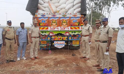 అక్రమంగా వాటిని తరలిస్తున్న వ్యక్తులు అరెస్ట్!