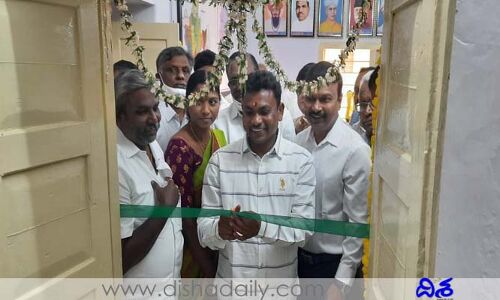 కొత్తగూడెంలో హెల్త్ డైరెక్టర్ శ్రీనివాస్ పర్యటన