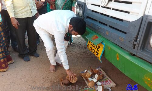 ఆ జాతరకు బస్సులో వెళ్లడం సురక్షితం: ఎమ్మెల్యే దుర్గం చిన్నయ్య