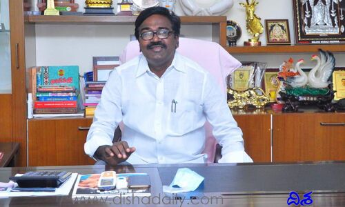 ఇస్రో శాస్త్రవేత్తలకు మంత్రి​ పువ్వాడ అభినందనలు