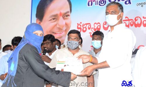 ఆ పథకాలు పేదింటి ఆడబిడ్డలకు ఓ వరం: మంత్రి హరీశ్ రావు