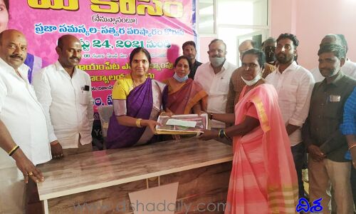 అన్ని వర్గాల సంక్షేమానికి కృషి: ఎమ్మెల్యే పద్మా దేవేందర్ రెడ్డి