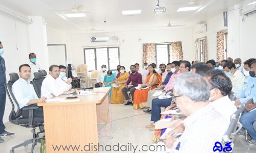 భూసేకరణపై రైతులతో కలెక్టర్ సమావేశం