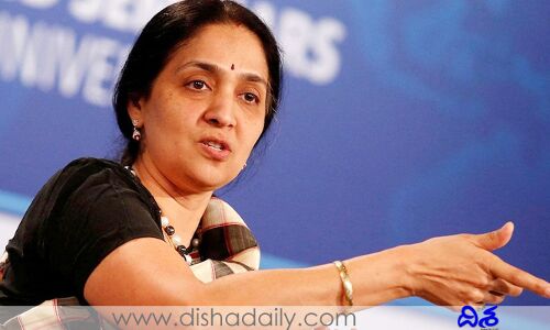 చిత్రా రామకృష్ణ నివాసంలో ఆదాయ పన్ను శాఖ సోదాలు!