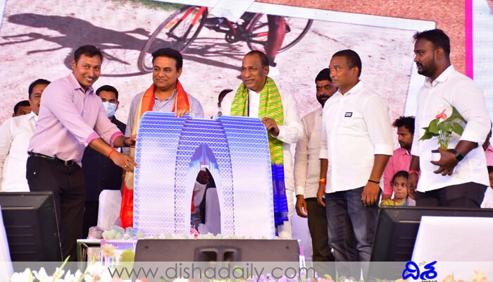 తెలంగాణ రాష్ట్రానికి మరో కలికితురాయి గేట్ వే ఐటీ పార్కు! తెలంగాణ రాష్ట్రానికి మరో కలికితురాయి గేట్ వే ఐటీ పార్కు!