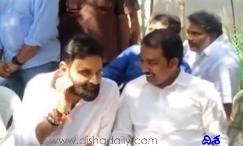 మేకపాటి మృతదేహం వద్ద మంత్రుల వెకిలి వేషాలు.. వీడియో వైరల్!