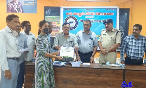 టాలెంట్ టెస్ట్‌కు అనూహ్య స్పందన.. భారీ సంఖ్యలో హాజరైన విద్యార్థులు