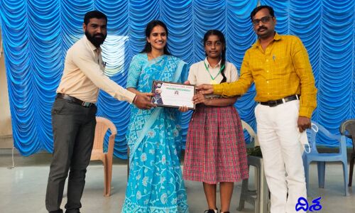 అలా ఆలోచిస్తే అందరూ శాస్త్రవేత్తలే.. విద్యార్థులకు పిలుపునిచ్చిన సర్పంచ్