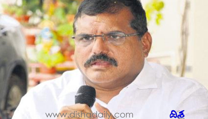 మూడు రాజధానులకే కట్టుబడి ఉన్నాం : మంత్రి బొత్స సత్యనారాయణ మూడు రాజధానులకే కట్టుబడి ఉన్నాం : మంత్రి బొత్స సత్యనారాయణ
