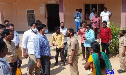 బడుల్లో కలెక్టర్ హల్‌చల్.. విద్యార్థుల మౌనంపై అసహనం
