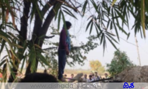 రేగు చెట్టుకు ఉరి వేసుకుని భర్త మృతి.. కారణం అదే