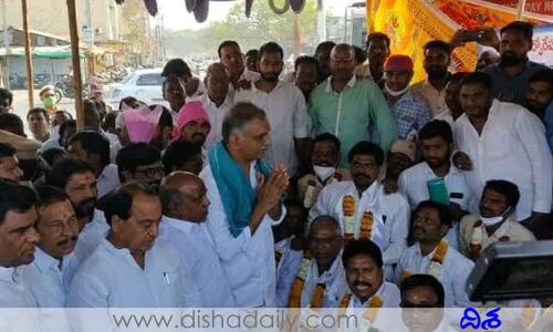 వాళ్ల దీక్షకు మద్దతు తెలిపిన మంత్రి హరీష్ రావు