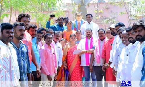 ఇది ఆచారి అహంకారానికి నిదర్శనం: టీఆర్ఎస్ నాయకులు