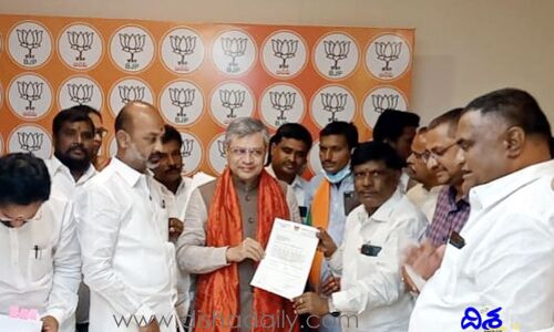 ఆ రైళ్లను వలిగొండలోనూ ఆపించండి