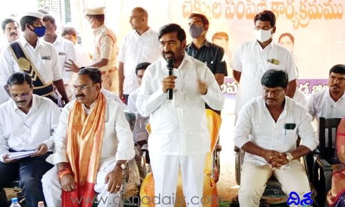 ఆడబిడ్డ పెళ్లి కష్టంగా మారకూడదు: మంత్రి జగదీష్ రెడ్డి