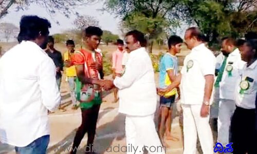 మారుమూల క్రీడాకారుల నైపుణ్యాన్ని వెలికి తీస్తున్నాం