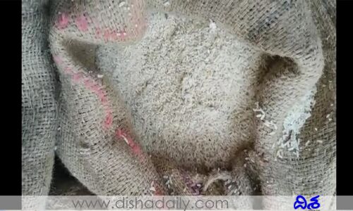 మాకొద్దు బాబోయ్.. రేషన్ ​బియ్యంలో పురుగులు