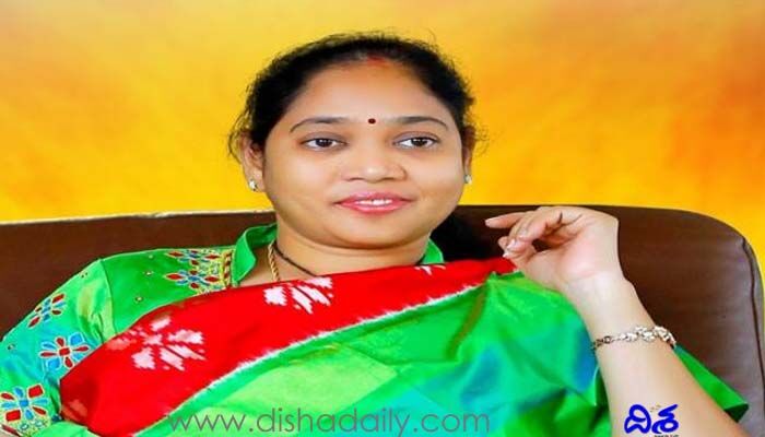 మూడు రాజధానులకే కట్టుబడి ఉన్నాం : హోంమంత్రి సుచరిత మూడు రాజధానులకే కట్టుబడి ఉన్నాం : హోంమంత్రి సుచరిత