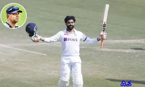 జడ్డూ డబుల్ సెంచరీ మిస్.. ద్రవిడ్ నిర్ణయంపై విమర్శలు
