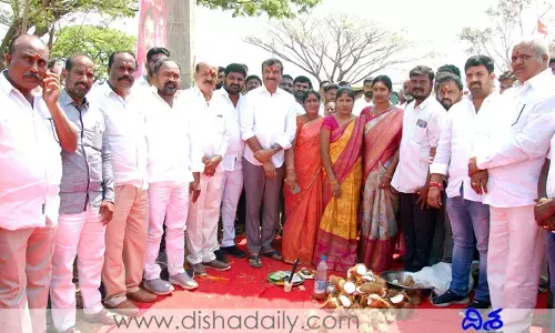అలా చేయడంలో కేసీఆర్ ఎప్పుడు ముందుంటారు: ఎంపీ ప్రభాకర్ రెడ్డి