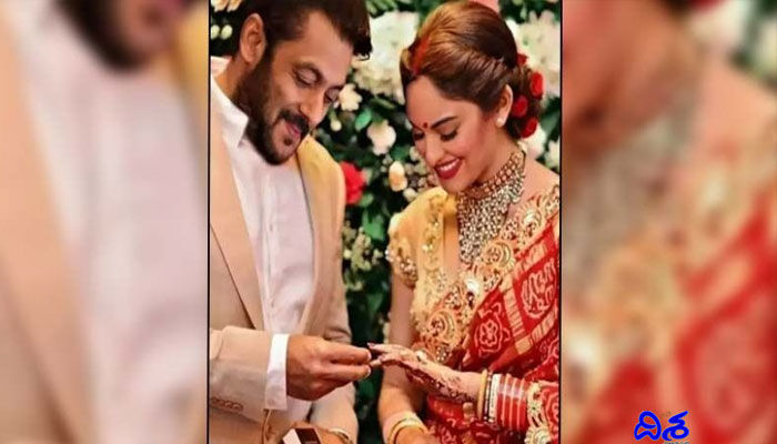 అలా చేసే వాళ్లంతా మూర్ఖులే.. పెళ్లి ఇష్యూపై స్పందించిన సోనాక్షి అలా చేసే వాళ్లంతా మూర్ఖులే.. పెళ్లి ఇష్యూపై స్పందించిన సోనాక్షి