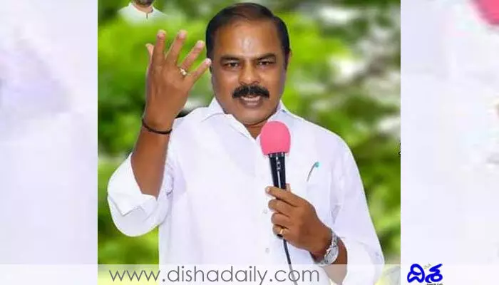 సీఎంపై మాజీ ఎమ్మెల్యే కొమ్మూరి కీలక వ్యాఖ్యలు.. ఆ పాపం కేసీఆర్దే అంటూ.. సీఎంపై మాజీ ఎమ్మెల్యే కొమ్మూరి కీలక వ్యాఖ్యలు.. ఆ పాపం కేసీఆర్దే అంటూ..