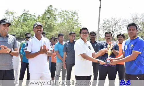 ఉత్సాహంగా ముగిసిన పోలీస్ క్రికెట్ మ్యాచ్‌లు