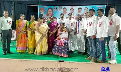 సావిత్రి బాయి ఫూలే జయంతి సందర్భంగా.. ఉత్తమ మహిళా ఉద్యోగులకు అవార్డులు!