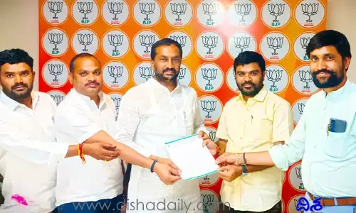 ఆ సమస్యలను అసెంబ్లీలో ప్రస్తావించండి.. బీజేపీ ఎమ్మెల్యేకు వినతి
