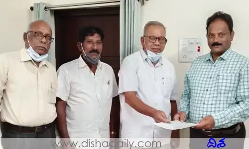 ఎన్నికలు వెంటనే నిర్వహించండి.. కమిషనర్‌కు రిక్వెస్ట్