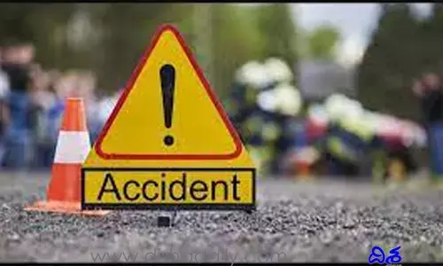 ఘోర రోడ్డు ప్రమాదం.. ఇద్దరు స్పాట్ డెడ్