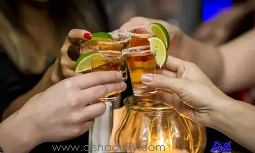 మద్యం ఇలా సేవిస్తే.. బ్లడ్ షుగర్ పక్కా