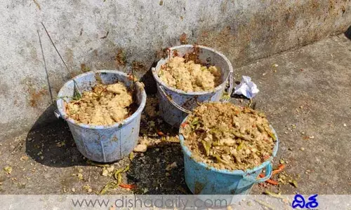 అస్తవ్యస్థంగా బాలిక‌ల గురుకులం.. 350 మంది పట్టే పాఠశాలలో మరీ ఇంత మందా..!