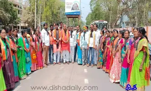 సీఎం కేసీఆర్ వారికి జవాబు చెప్పలేకే సస్పెండ్ చేశారు: బీజేపీ