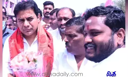 అంతా మంచిదేనా మధుబాయ్.. సర్పంచ్‌కు కేటీఆర్ పలకరింపు