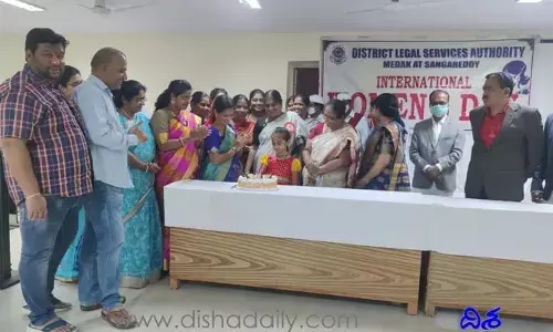 మహిళలు అన్ని రంగాల్లో వారితో పోటీ పడటం గొప్ప విషయం: బి. పాపిరెడ్డి