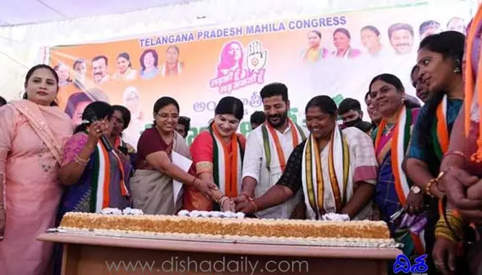తెలంగాణలో మరో ఏడాదిలో ఎన్నికలు .. రేవంత్రెడ్డి జోస్యం తెలంగాణలో మరో ఏడాదిలో ఎన్నికలు .. రేవంత్రెడ్డి జోస్యం