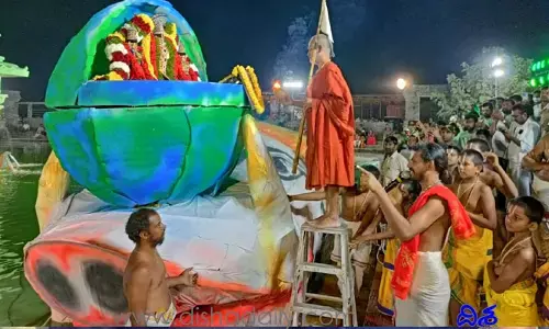 కన్నుల పండుగగా తెప్పోస్థవం