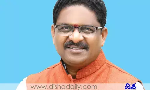 కాముని చెరువును టీఆర్ఎస్ నేతలు కబ్జా చేస్తున్నారు: కాంతారావు