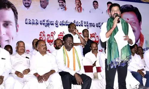 మరోసారి మోసం చేయడానికే కేసీఆర్ ఉద్యోగ ఖాళీల ప్రకటన: రేవంత్​రెడ్డి