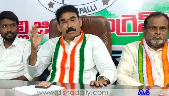 నిరుద్యోగులకు క్షమాపణ చెప్పాలి: కొమురయ్య నిరుద్యోగులకు క్షమాపణ చెప్పాలి: కొమురయ్య