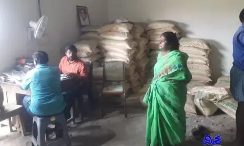 ఫలించిన రైతుల ఆందోళన.. మొదలైన యూరియా పంపిణీ