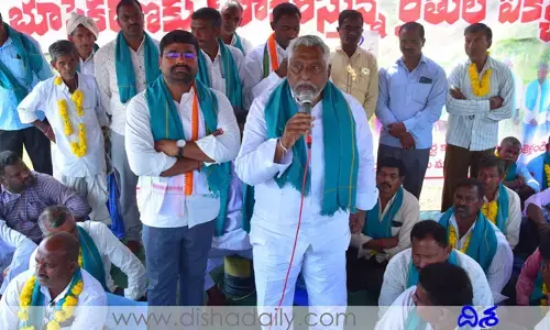 కేసీఆర్ చేసిన అవినీతి బండి సంజయ్‌కి కనిపించడంలేదా..? : జీవన్‌రెడ్డి