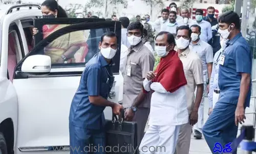 బిగ్ బ్రేకింగ్: కేసీఆర్‌కు అస్వస్థత.. స్పందించిన వైద్యులు