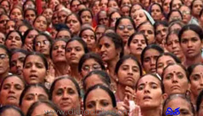 అభయహస్తం నిధులు వాపస్.. త్వరలో మహిళల ఖాతాల్లోకి జమ అభయహస్తం నిధులు వాపస్.. త్వరలో మహిళల ఖాతాల్లోకి జమ